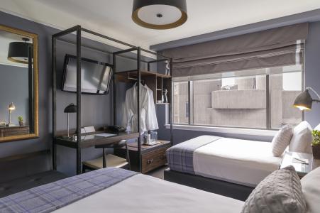 The Boxer - 27