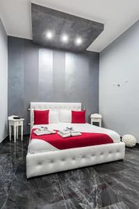 Bella Napoli Suites - 30
