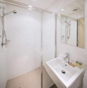 Rydges North - 13
