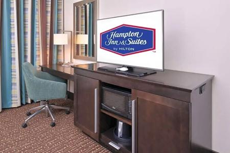 Hampton Inn & Suites - 66