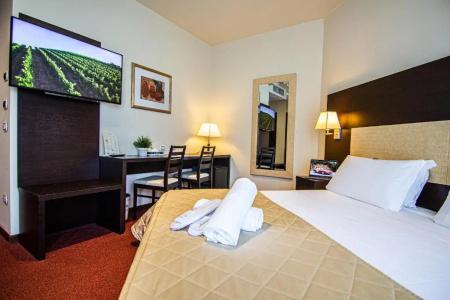 Tuscany Inn - 67