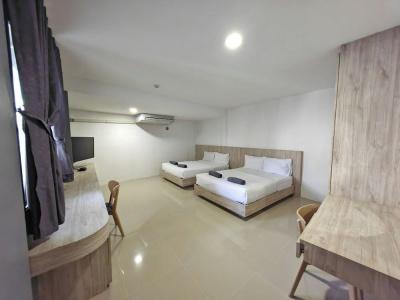 Oyo 426 All Day Hostel @ Sukhumvit - 32