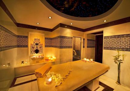 Grand Millennium Dubai - 27