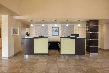 La Quinta by Wyndham Tucson - Reid Park - 37