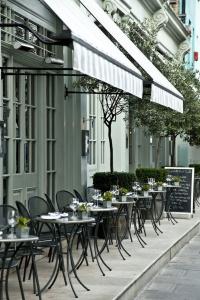 Charlotte Street, Firmdales - 12