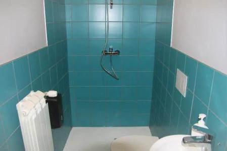 lo Hostel - 35