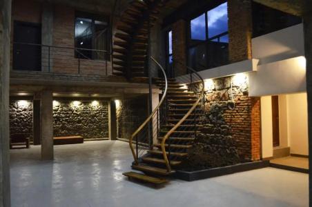 Taba Hall Boutique - 1