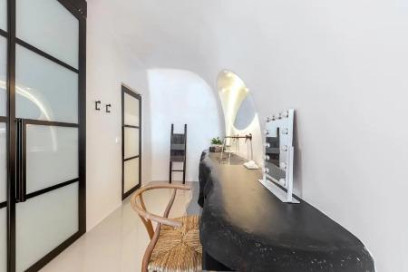 Olvos Luxury Suites - 35