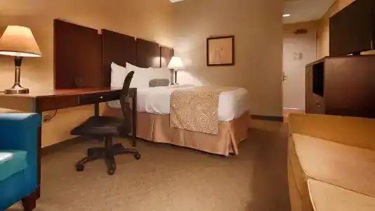 Best Western Plus Coastline Inn - 34