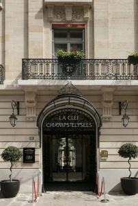 La Clef Champs-Élysées Paris by The Crest Collection - 37