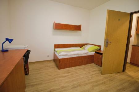 University - 21