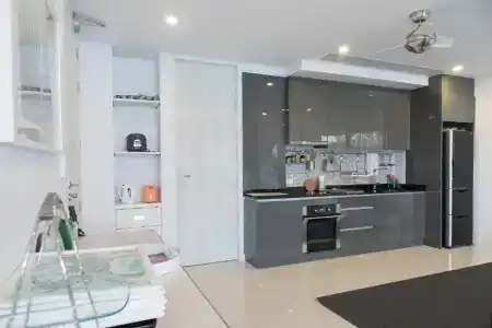 Jirana Patong - 61