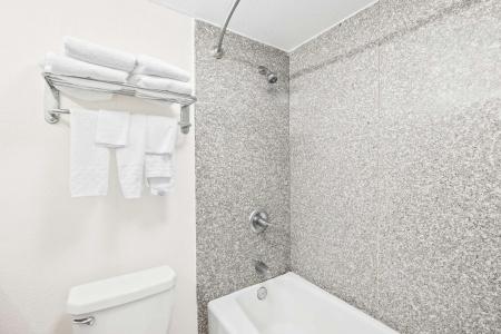 SureStay Plus by Best Western Medical Center - 47