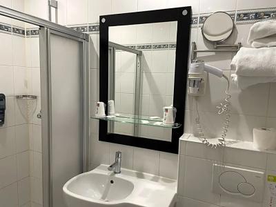 Hipotel Lilas Gambetta - 32