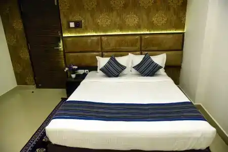 Pine Tree Signature - 4