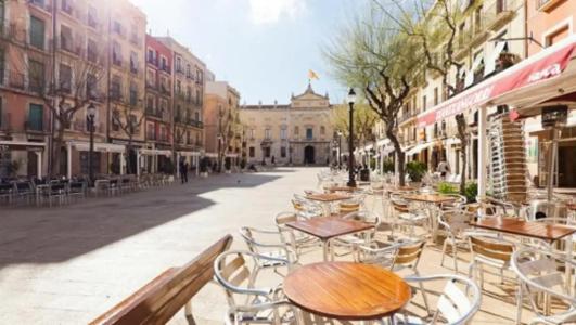 Plaça De La Font - 14