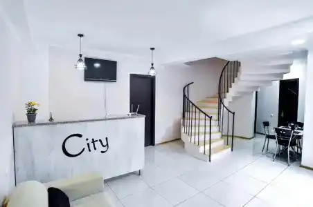 City - 8