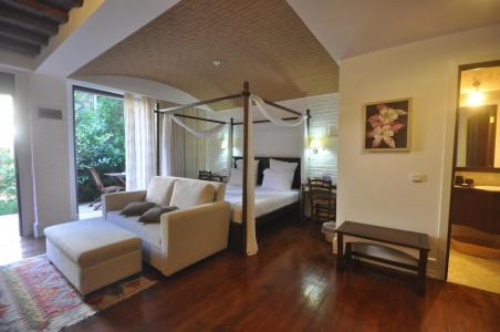 El Vino & Suites - 3