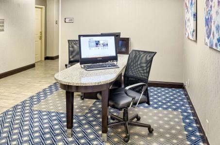 Homewood Suites by Hilton - 10