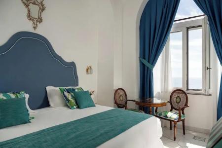 Eden Roc Suites - 417