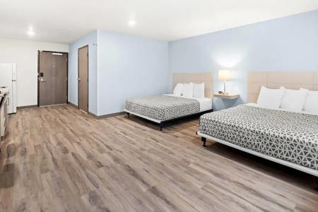 Comfort Suites - 67