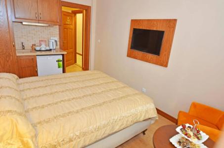 Ataker - 4