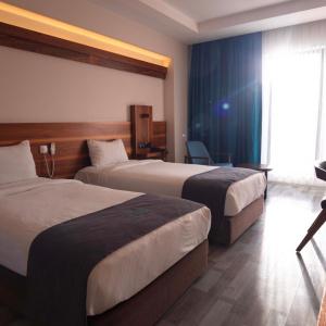 Karpalas City & Spa - 28