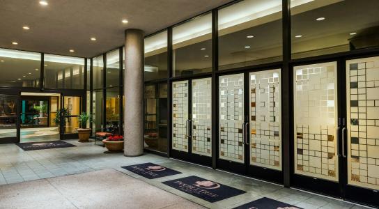 DoubleTree Suites by Hilton Phoenix - 15