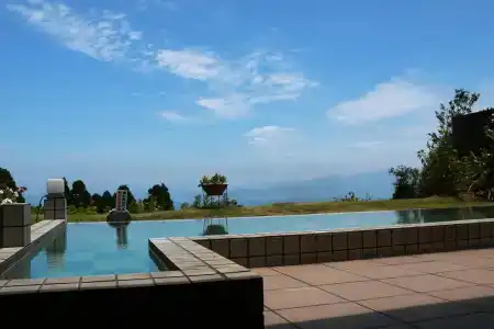 Onsensui Pool & Fufu Rotenburo no Hanareyado Yurian - 4