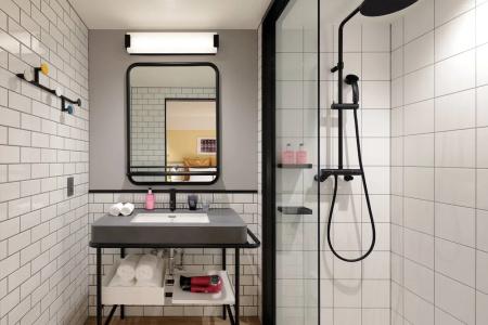 Moxy Kyoto Nijo - 13
