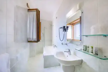 Astura Palace - 18