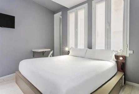 B&B Madrid Centro Fuencarral 52 - 3