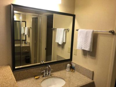 Best Western Plus Inn-by-the-Sea - 42