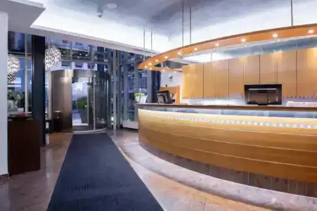 Kronenhotel - 1