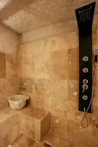 Elite Cave Suites - 80