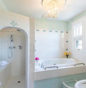 Wilburton Inn - 170
