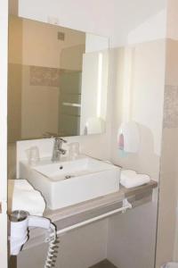 Hôtel Le Rochelois - 37