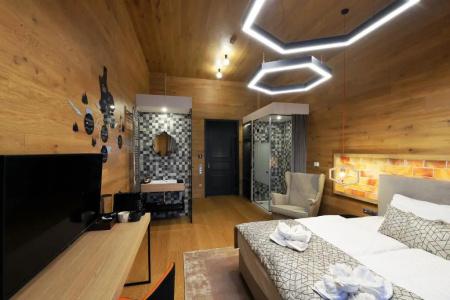 1552 Boutique - 44