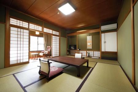 Charoku Bekkan - 24