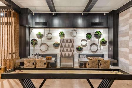 Riverwalk Plaza - 11