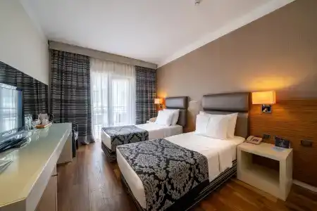 Cettia Beach Resort - 3