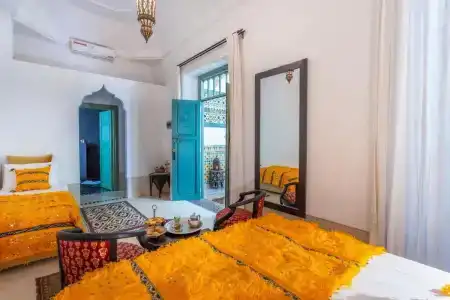 Riad Azahar - 76