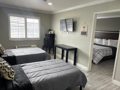 Cabana Inn & Suites - 1