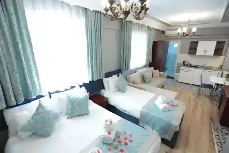 White Pearl Apart - 69