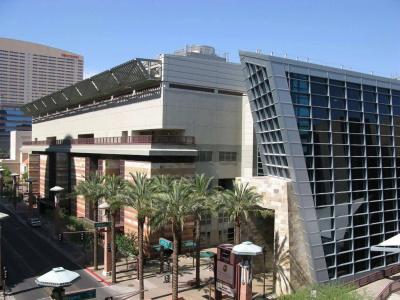 Hilton Phoenix Airport - 33