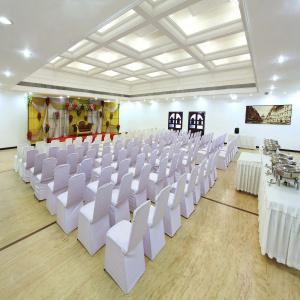 Abu Sarovar Portico,Chennai - 14