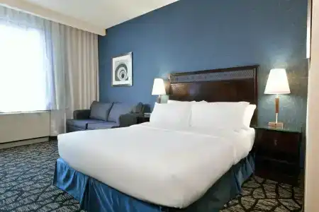 Empire Suites - 3