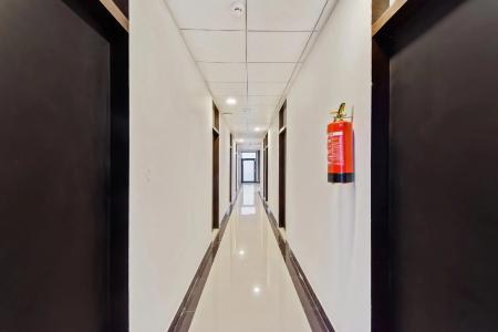 Vaccinated Staff- Collection O 40206 Govind Marg - 10