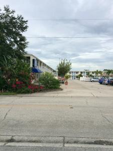 Americas Best Value Inn - - 21