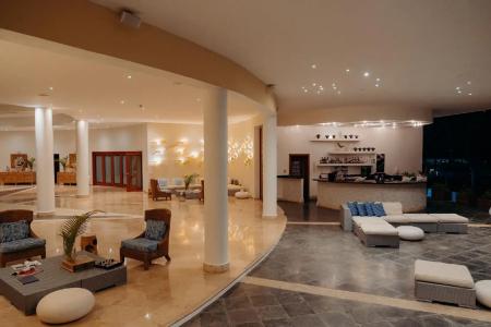The Bannister & Yacht Club by Mint - 44